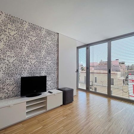 Stay U-Nique Apartments Pellaires برشلونة المظهر الخارجي الصورة