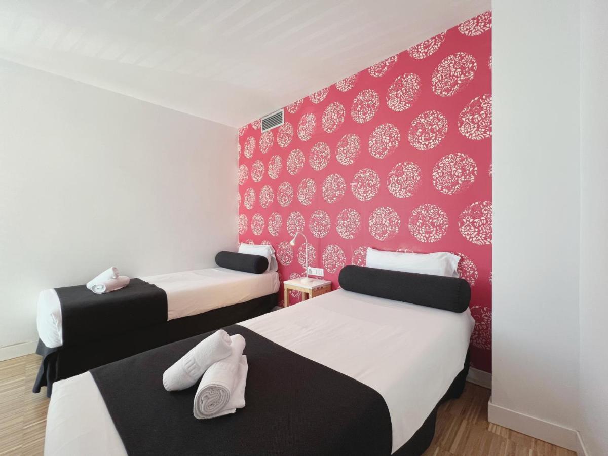 Stay U-Nique Apartments Pellaires برشلونة المظهر الخارجي الصورة