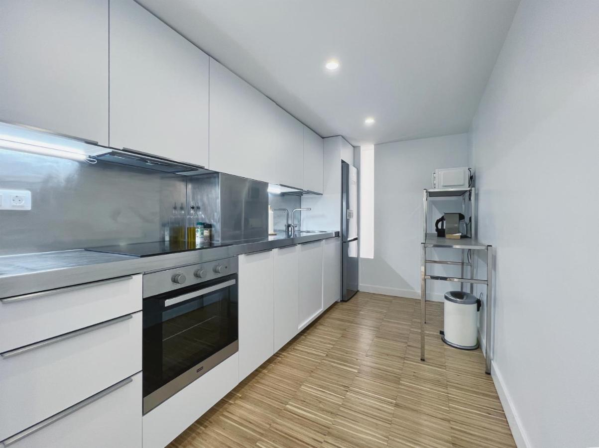 Stay U-Nique Apartments Pellaires برشلونة المظهر الخارجي الصورة