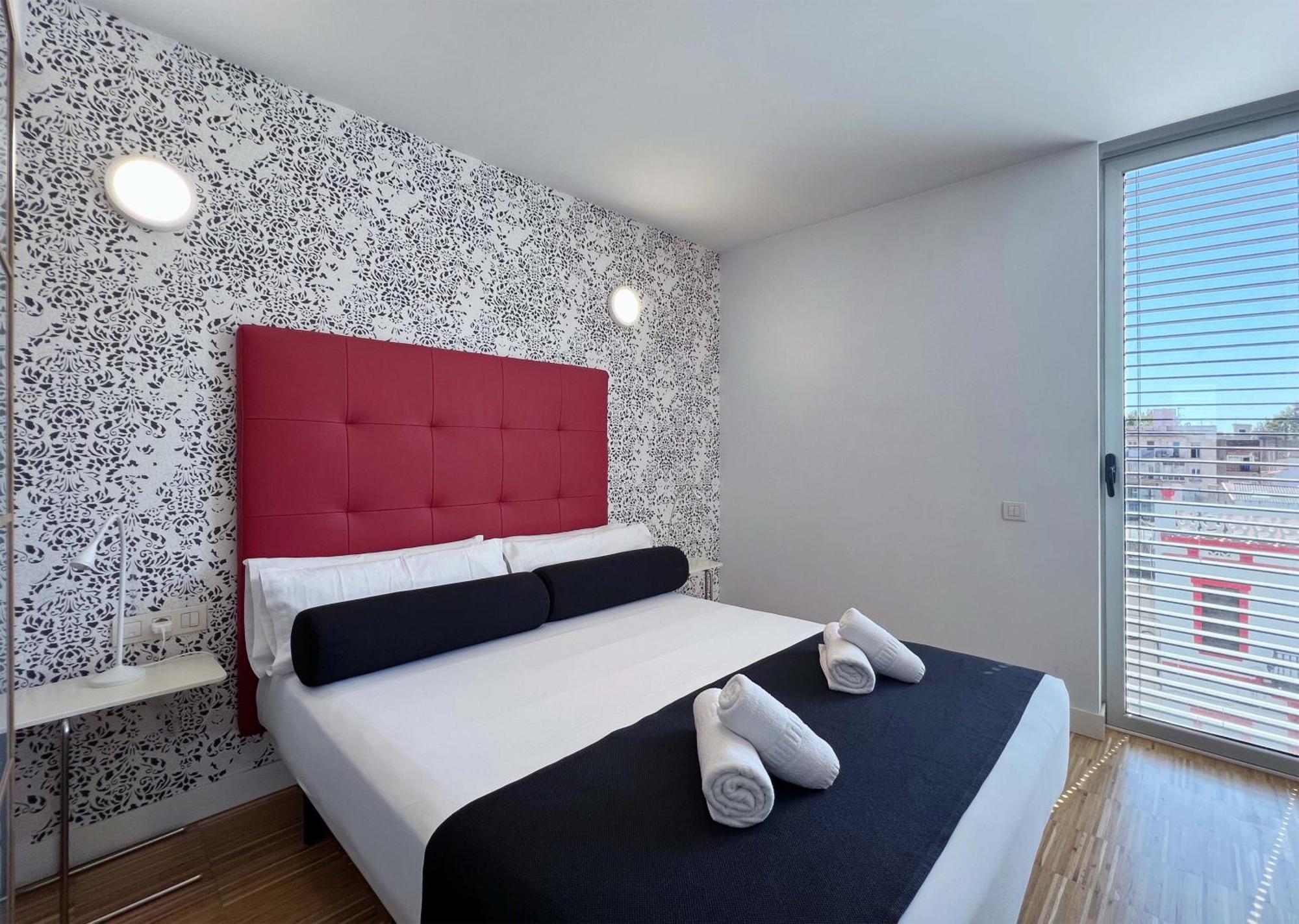 Stay U-Nique Apartments Pellaires برشلونة المظهر الخارجي الصورة