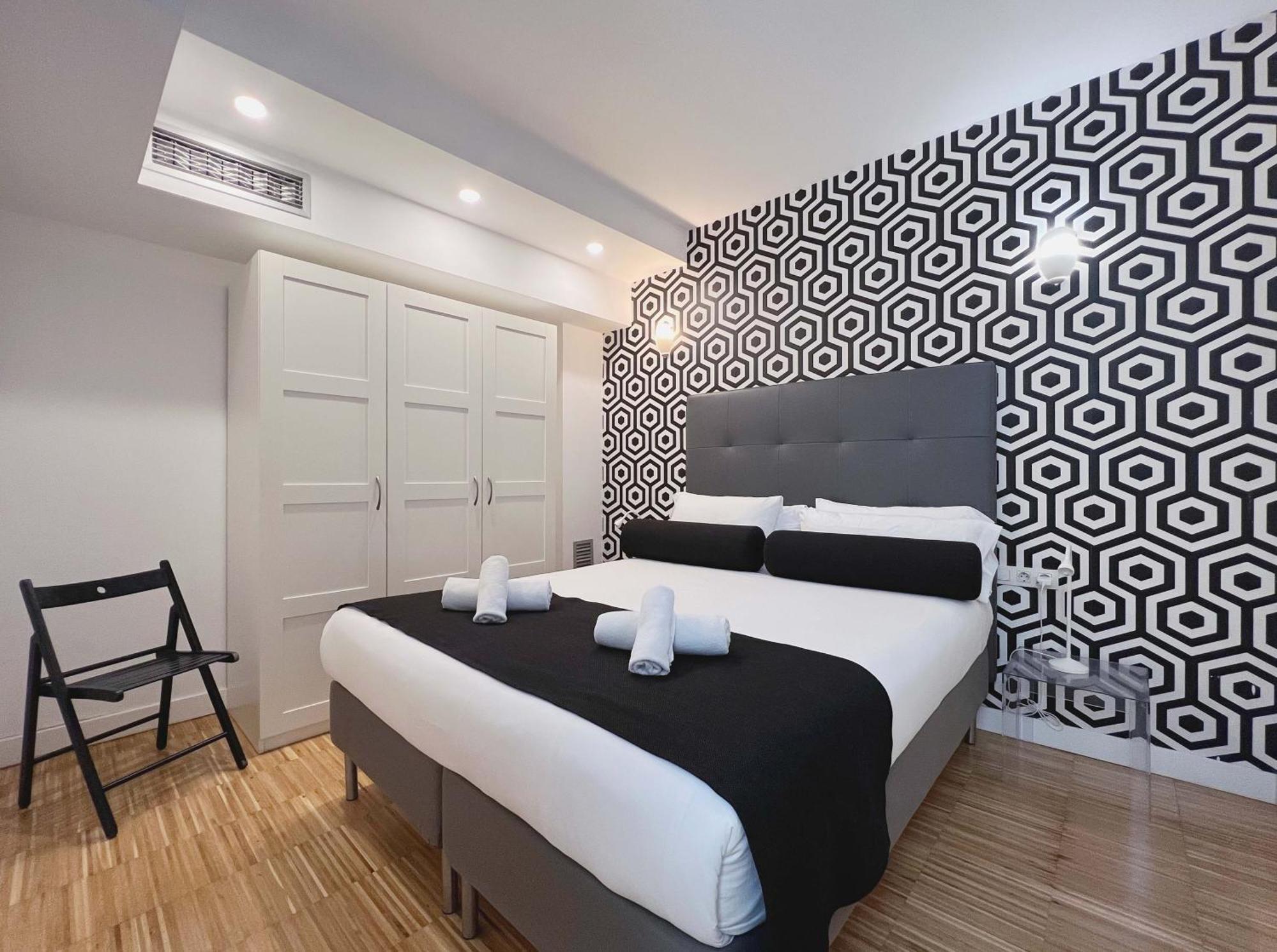 Stay U-Nique Apartments Pellaires برشلونة المظهر الخارجي الصورة