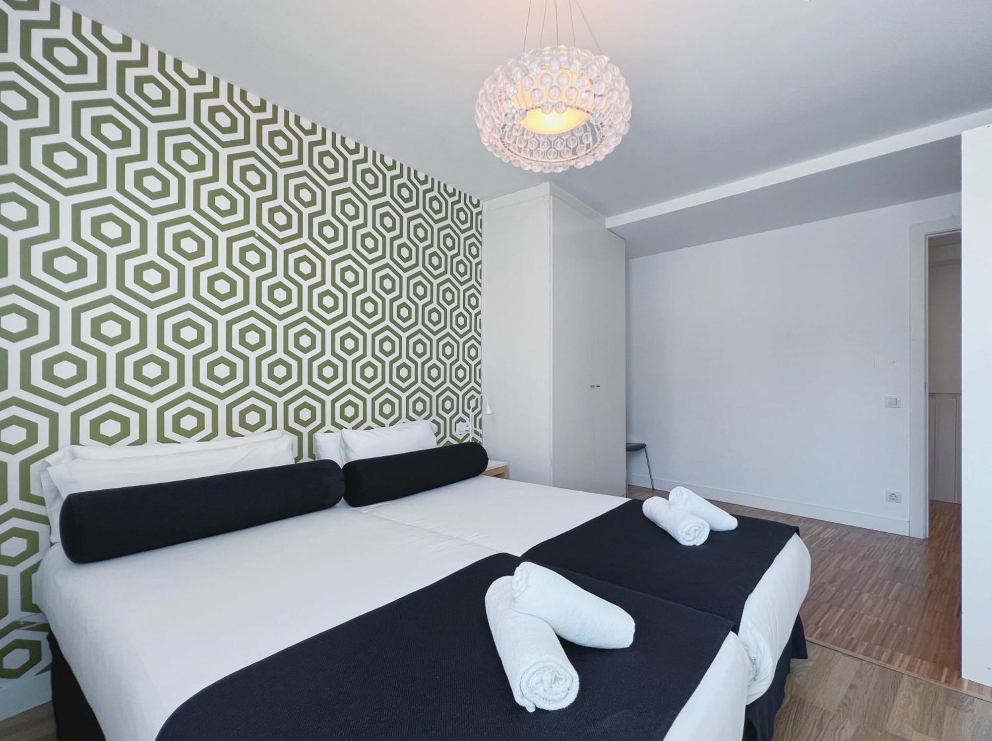 Stay U-Nique Apartments Pellaires برشلونة المظهر الخارجي الصورة