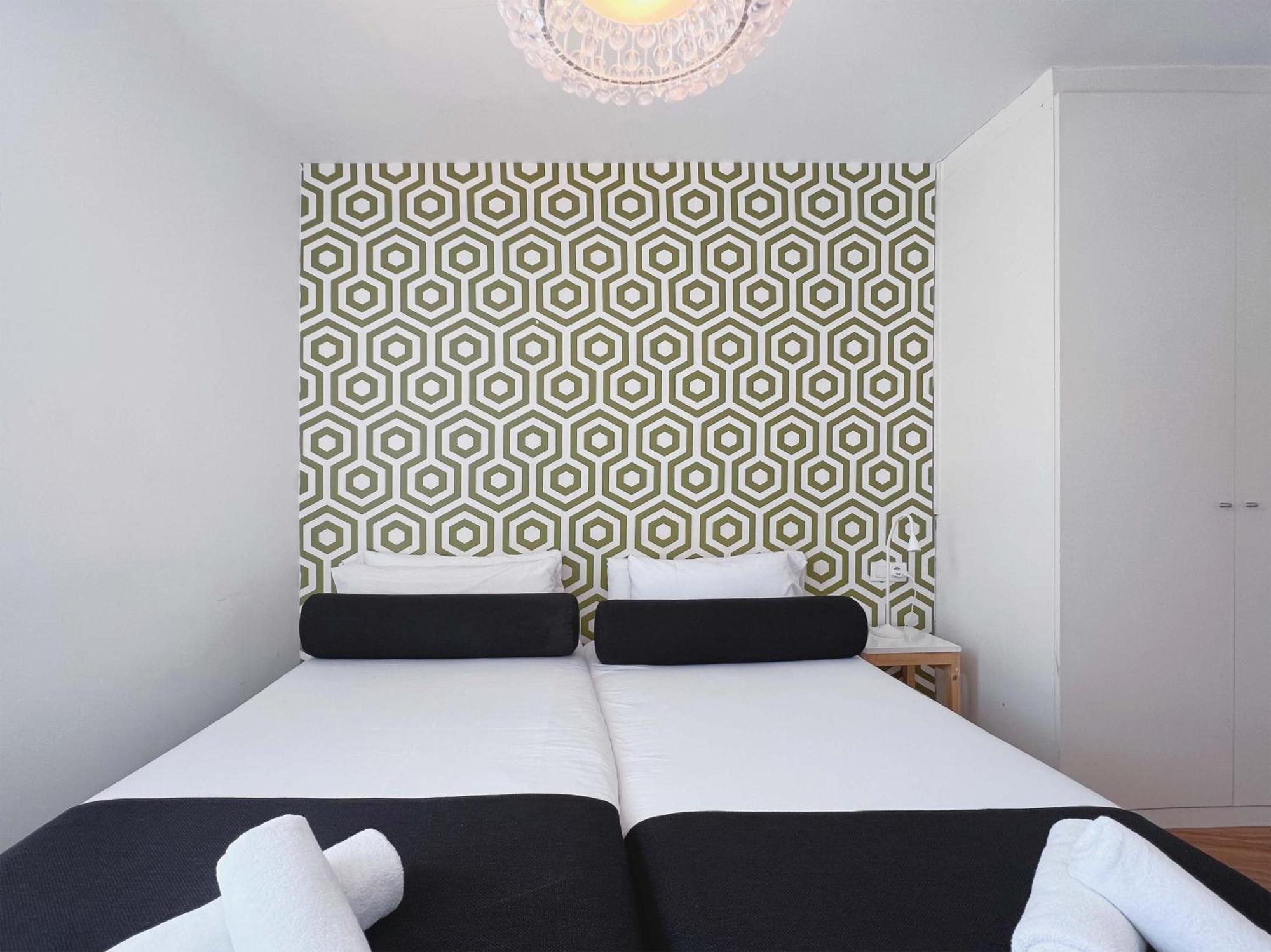Stay U-Nique Apartments Pellaires برشلونة المظهر الخارجي الصورة